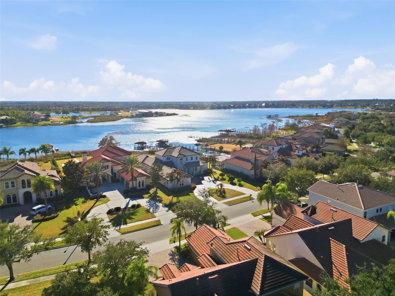 Image 76 of 81 For 14730 Avenue Of The Rushes