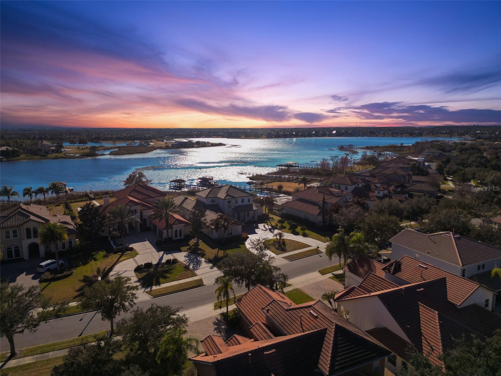 Image 77 of 81 For 14730 Avenue Of The Rushes