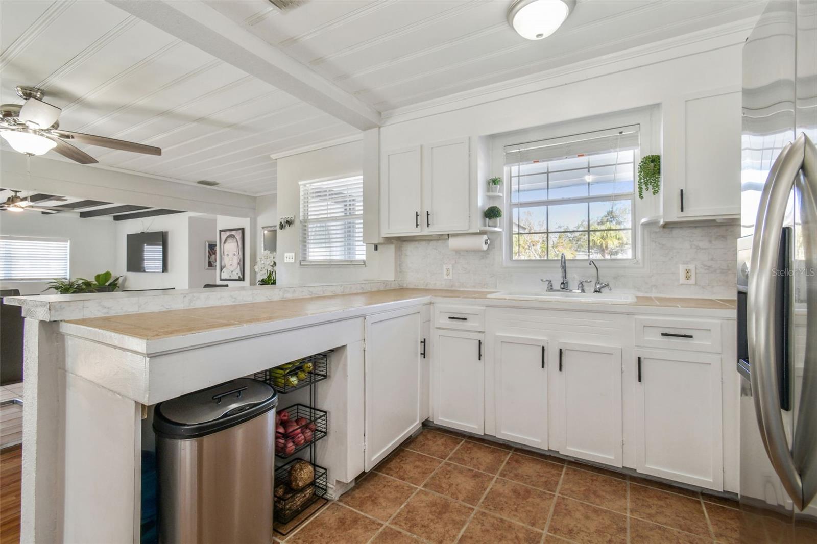 Image 24 of 70 For 2109 Oakland Drive