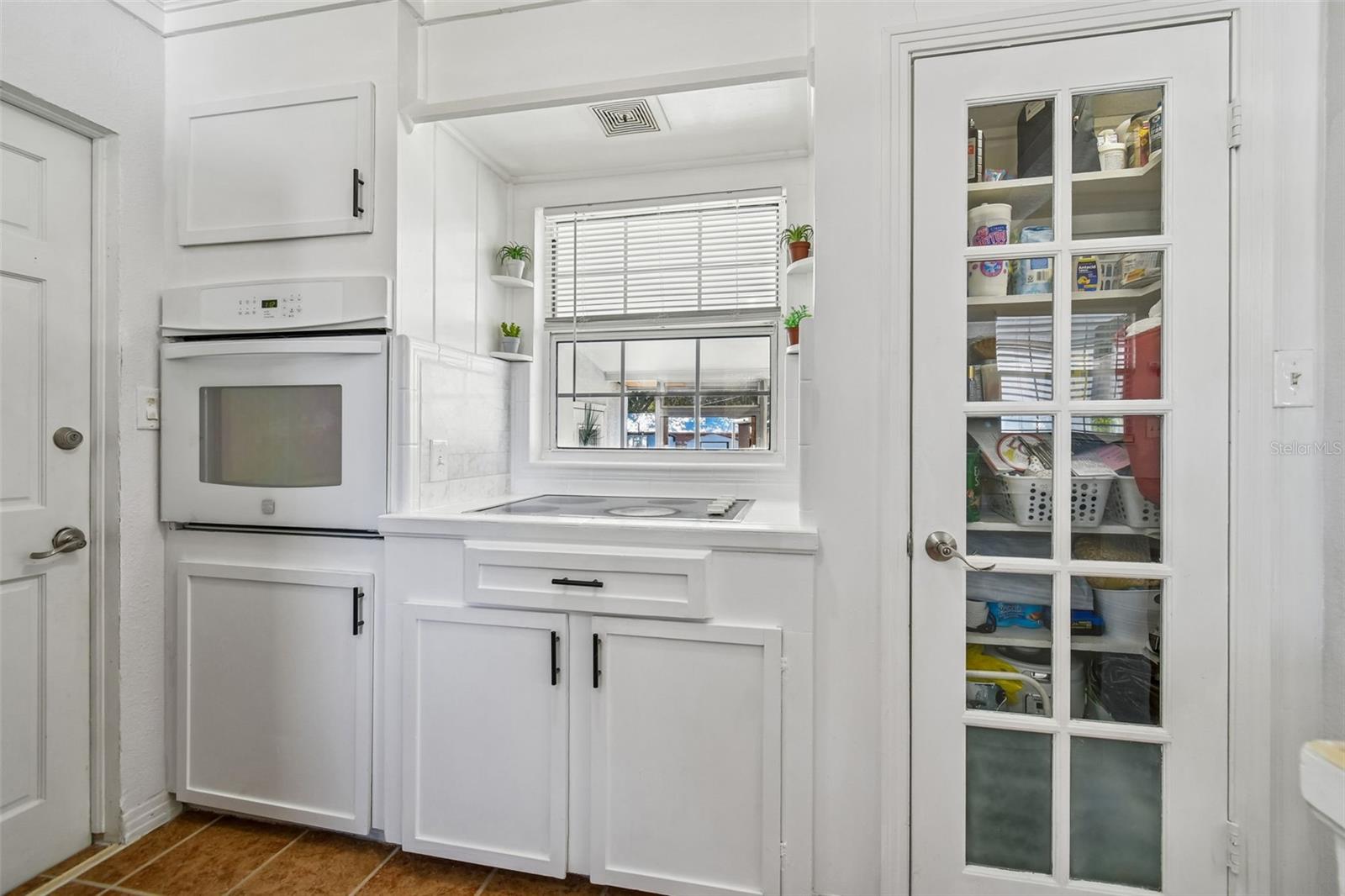 Image 25 of 70 For 2109 Oakland Drive