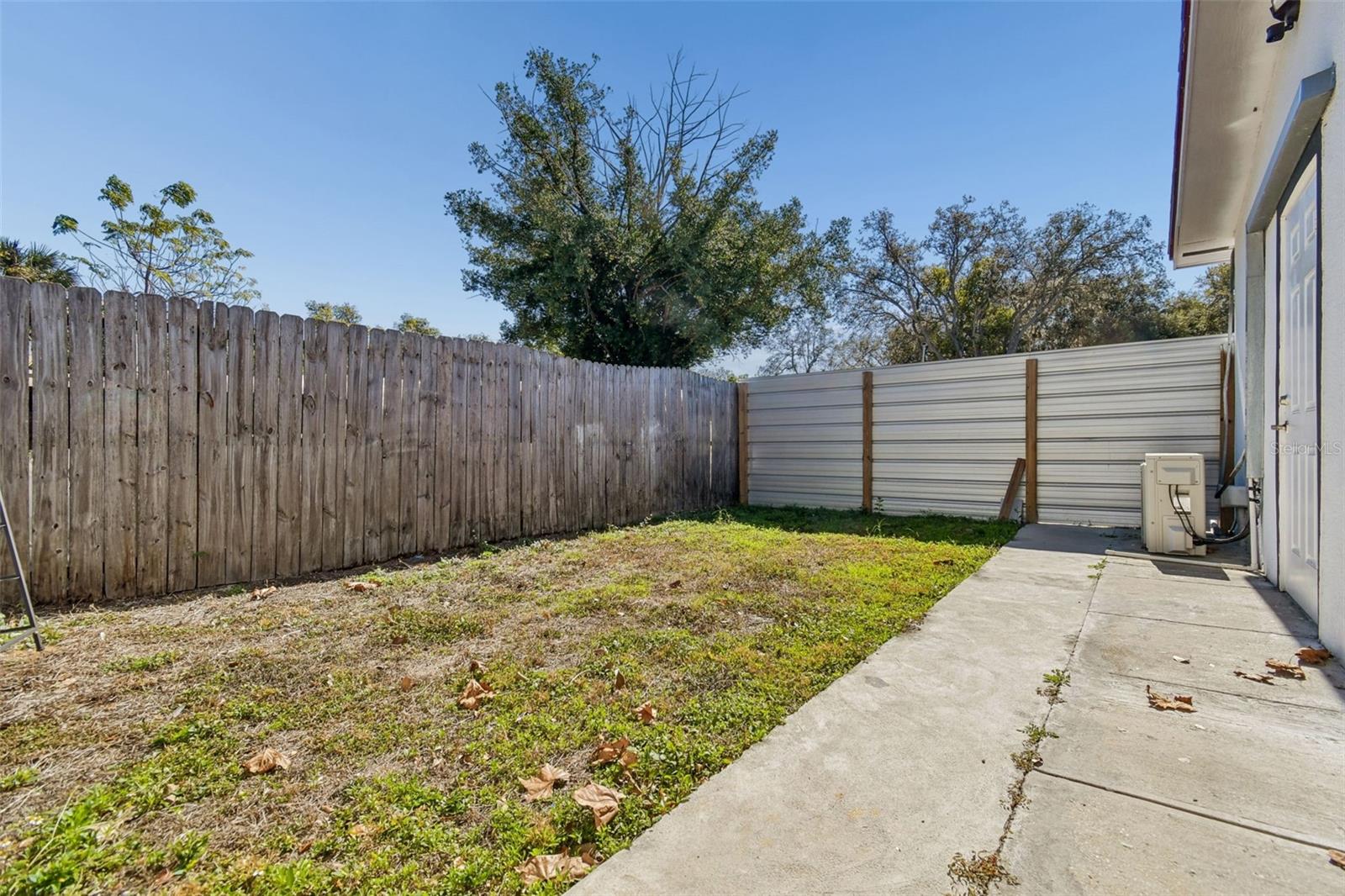 Image 57 of 70 For 2109 Oakland Drive