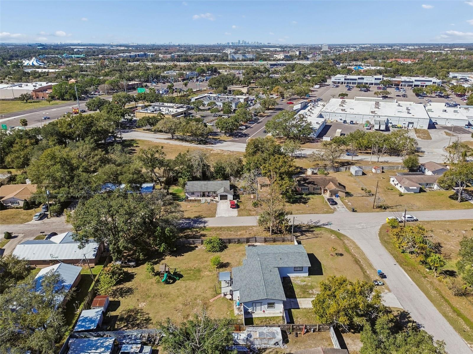 Image 65 of 70 For 2109 Oakland Drive