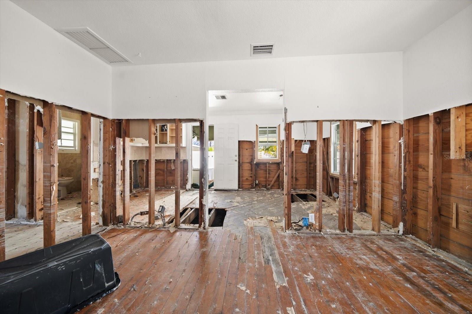 Image 8 of 23 For 24 80th Terrace