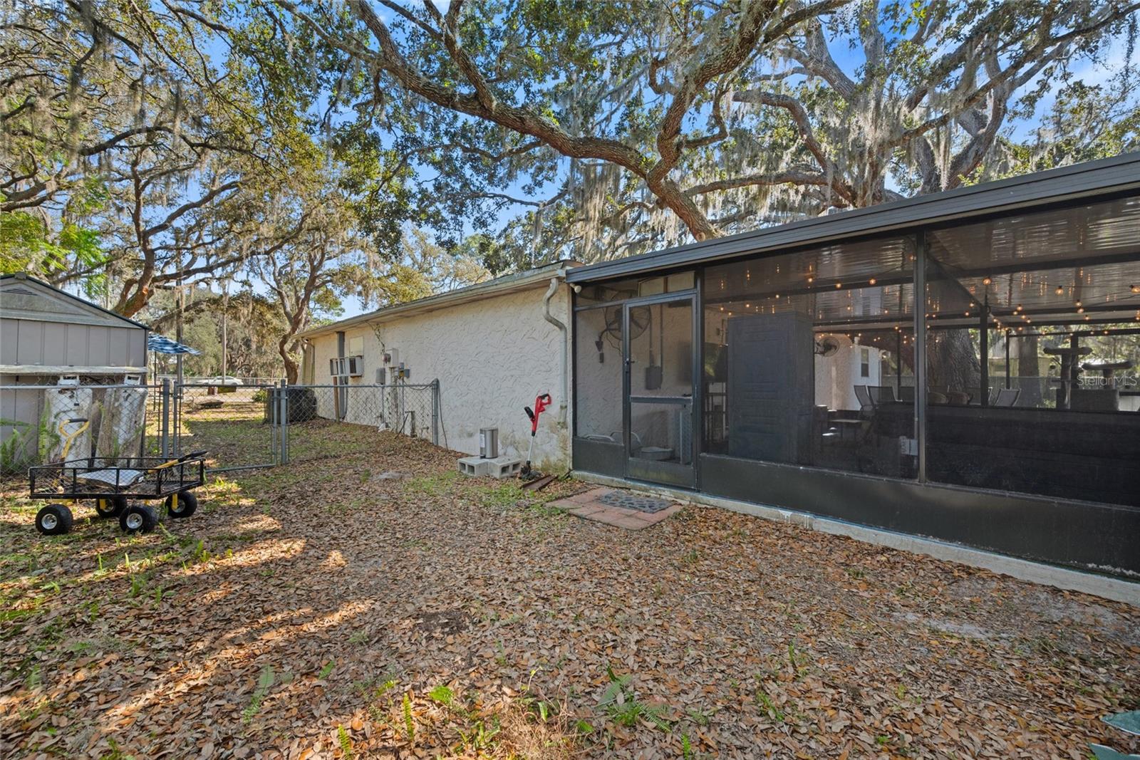 Image 44 of 52 For 10100 Frierson Lake Drive