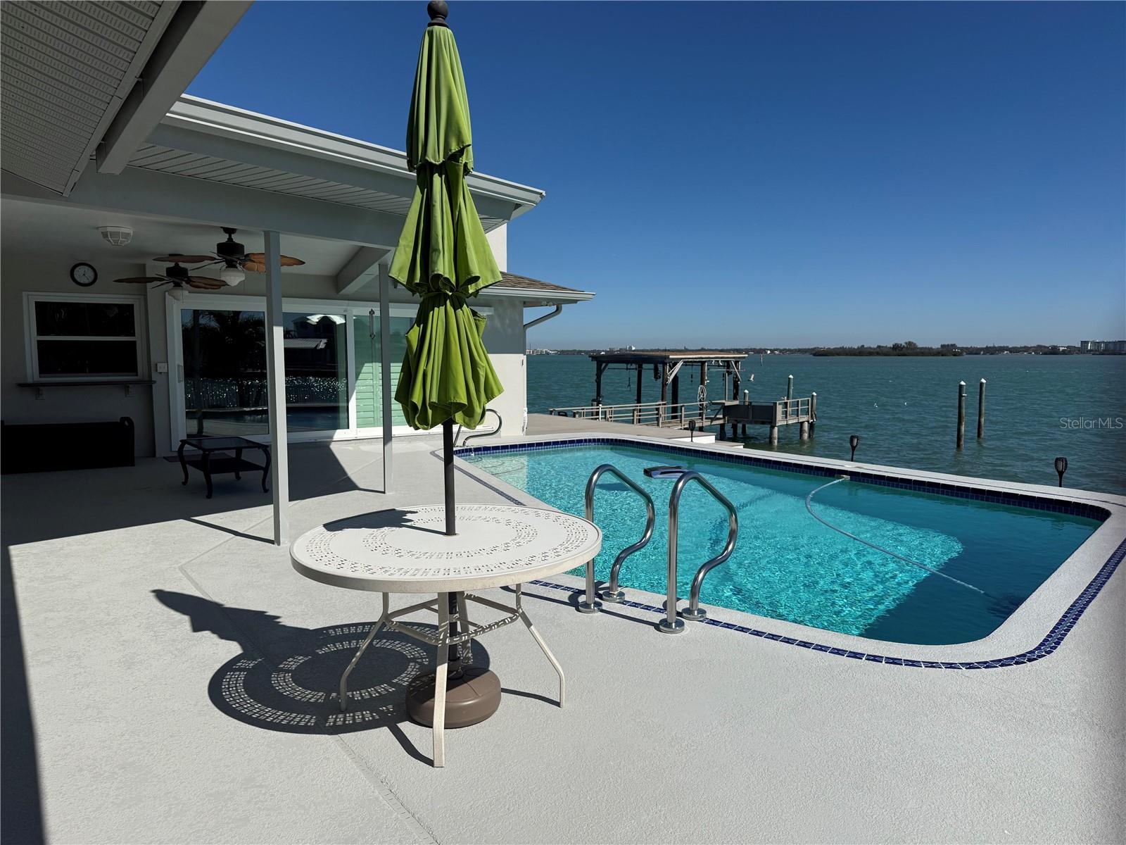 Image 13 of 15 For 615 Harbor Island