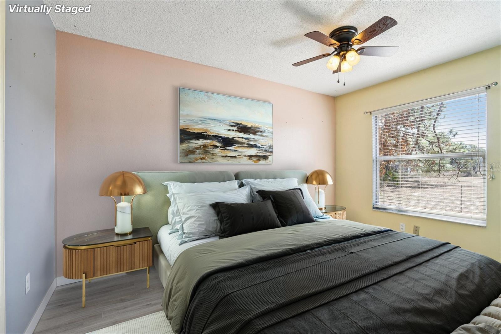 Listing photo id 17 for 15327 Green Jay Road