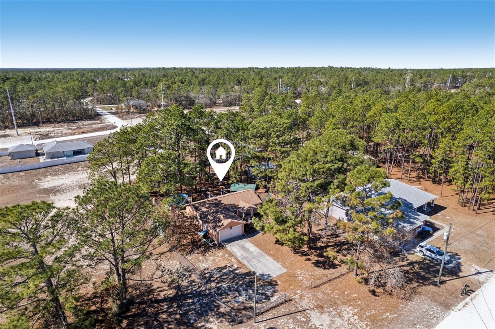 Listing photo id 21 for 15327 Green Jay Road
