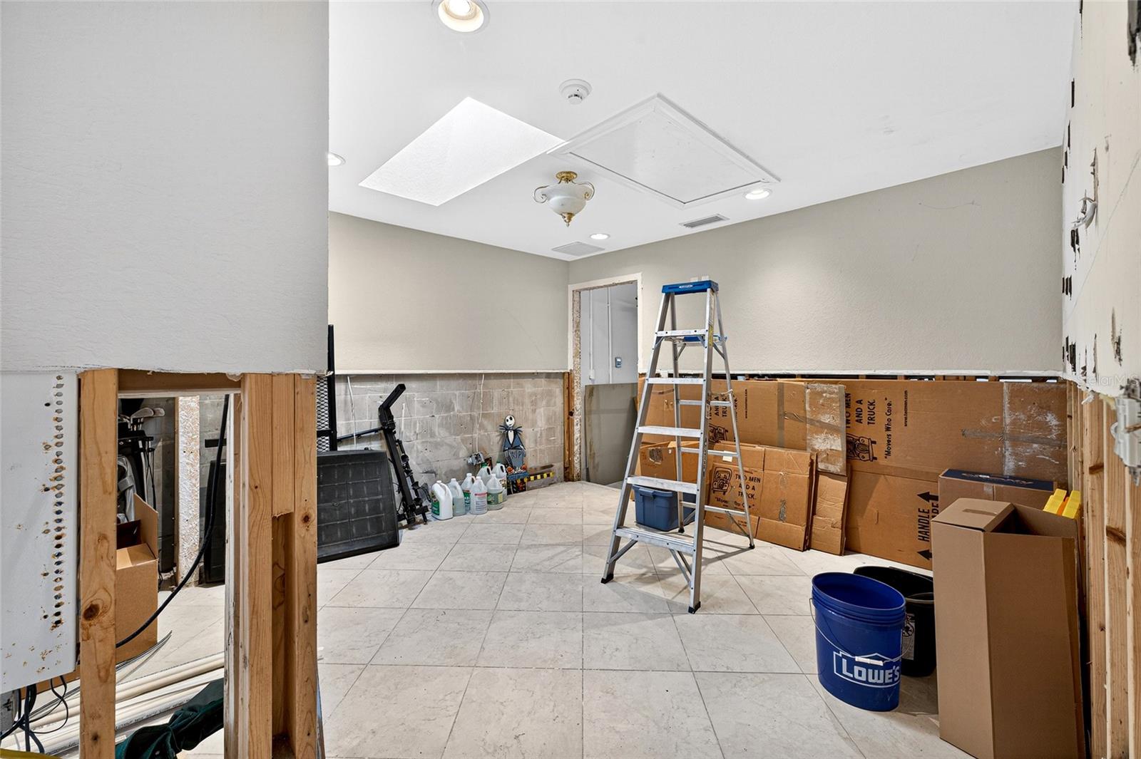 Image 25 of 36 For 2326 Seton Lane