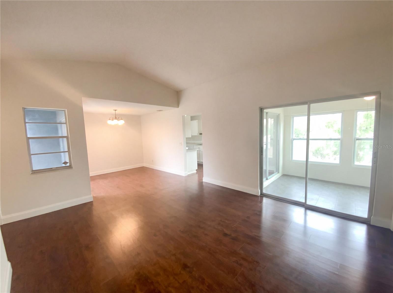 Image 13 of 29 For 7724 St Andrews Boulevard 7724