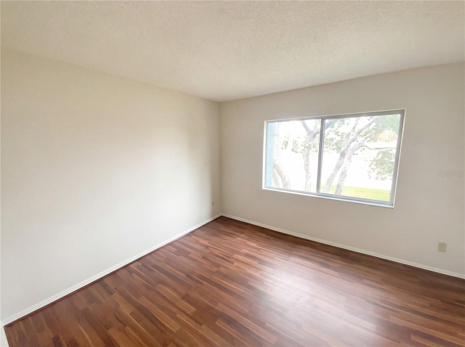 Image 20 of 29 For 7724 St Andrews Boulevard 7724