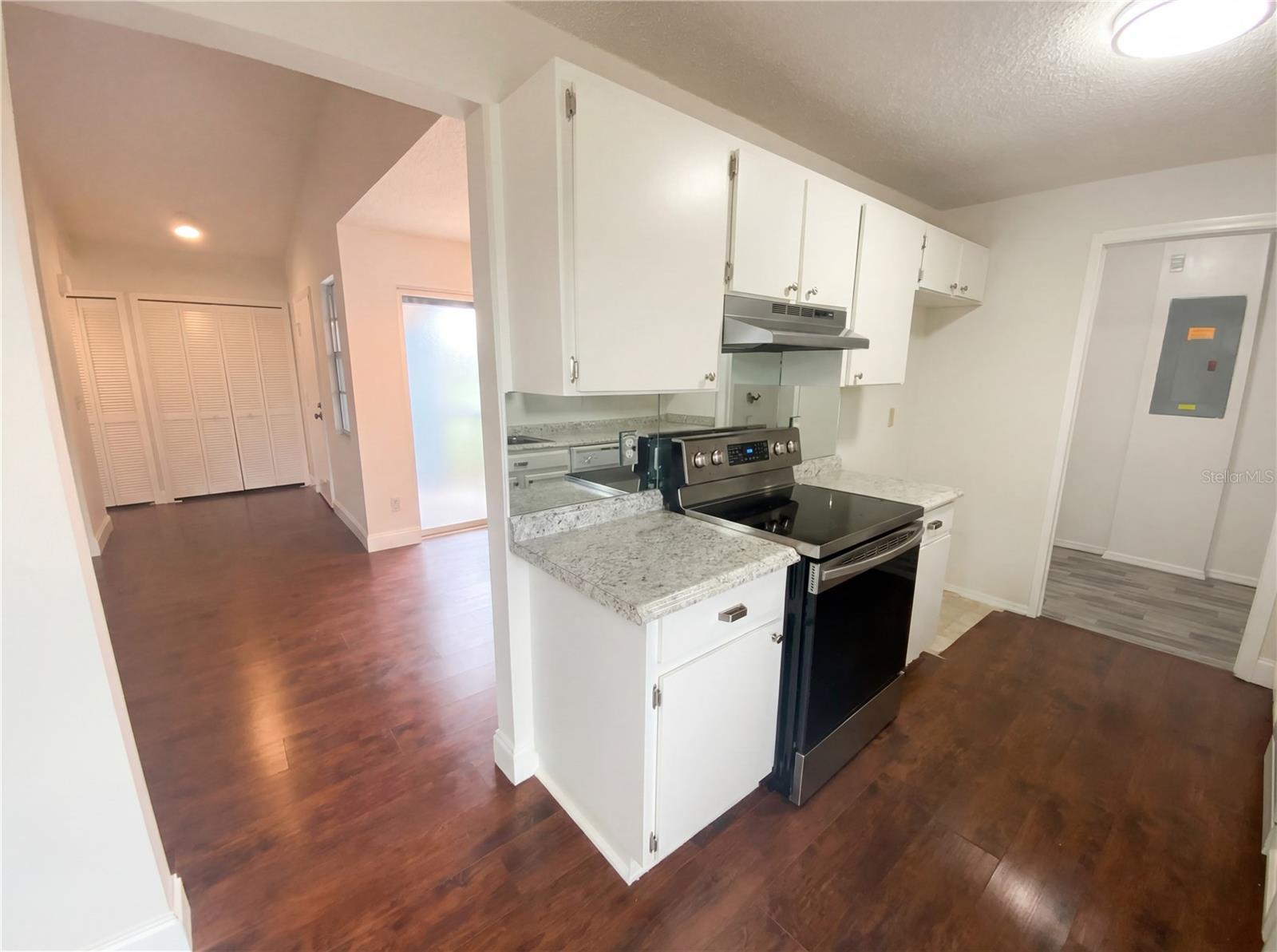 Image 9 of 29 For 7724 St Andrews Boulevard 7724