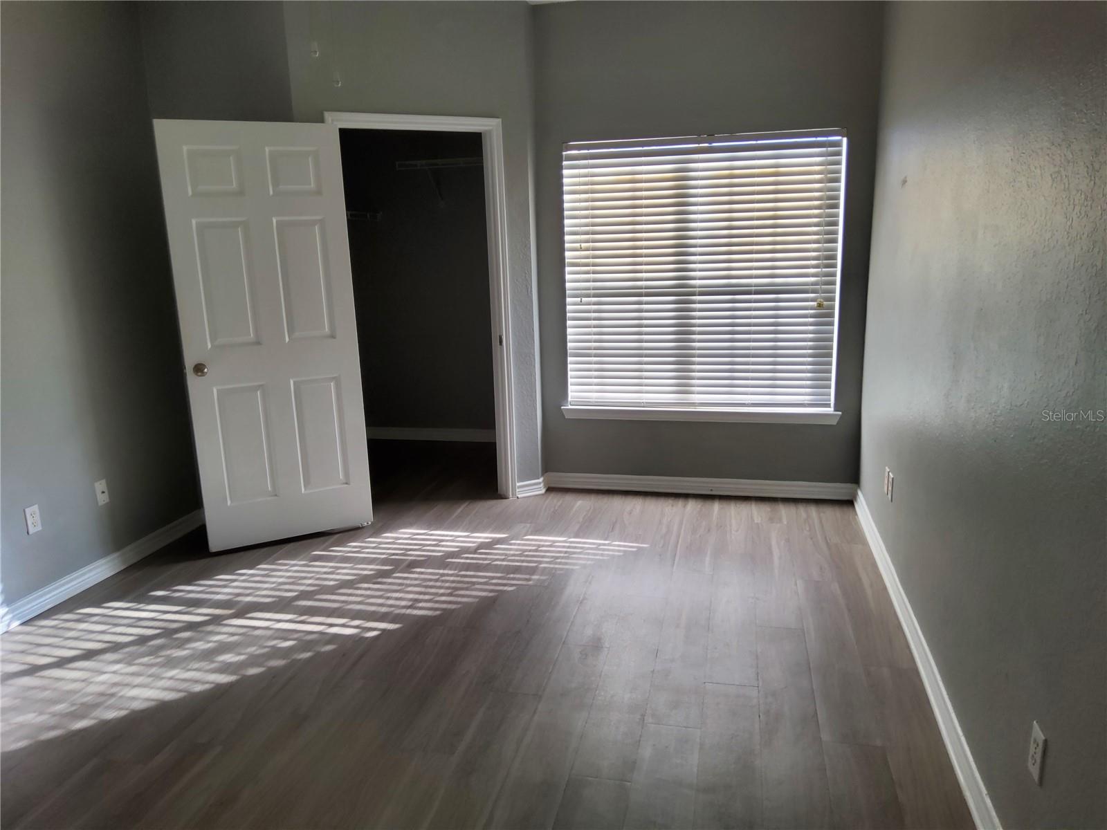 Image 7 of 20 For 4333 Bayside Village Drive 224