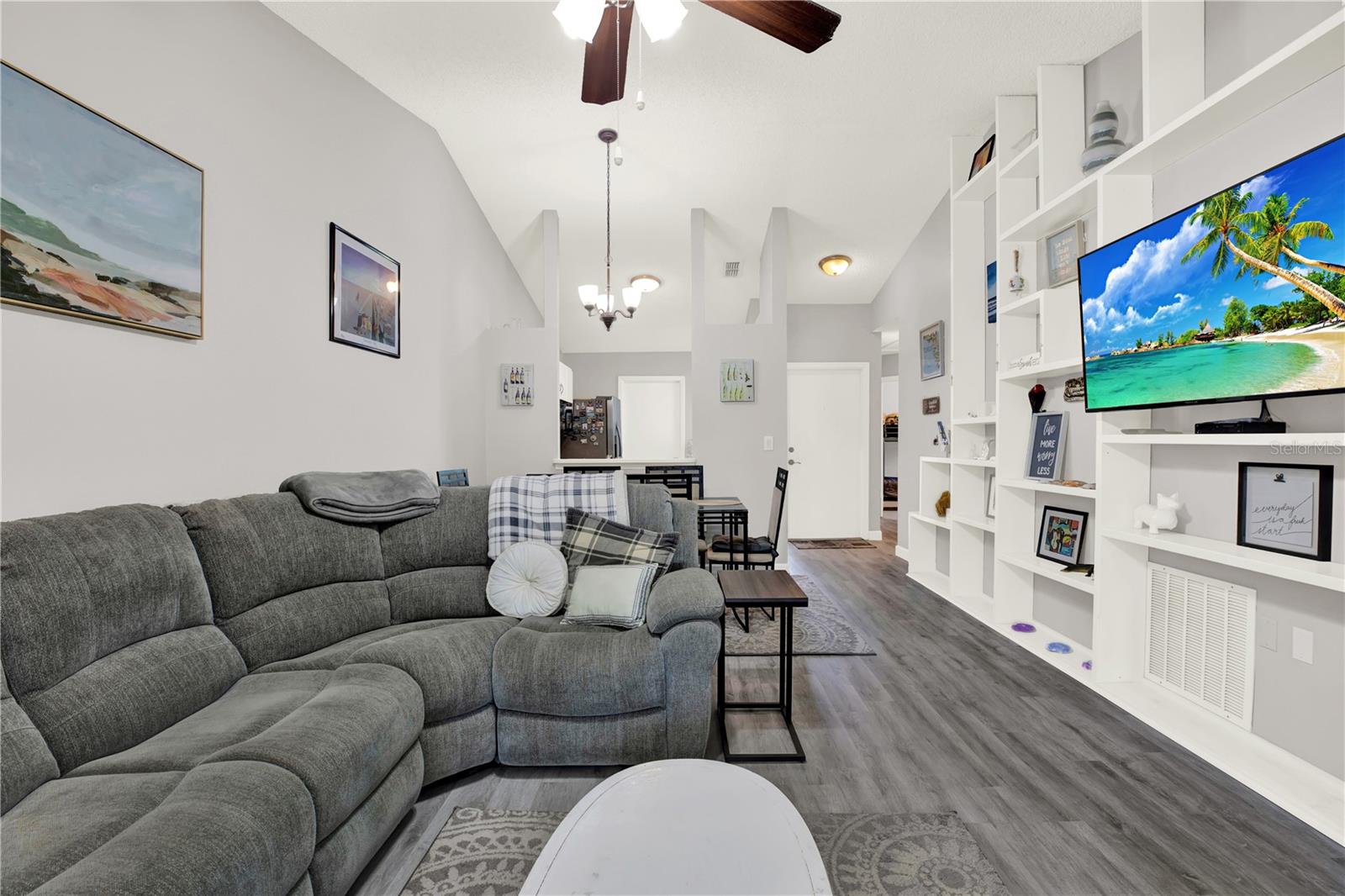 Image 10 of 23 For 3294 Cloverplace Drive 15