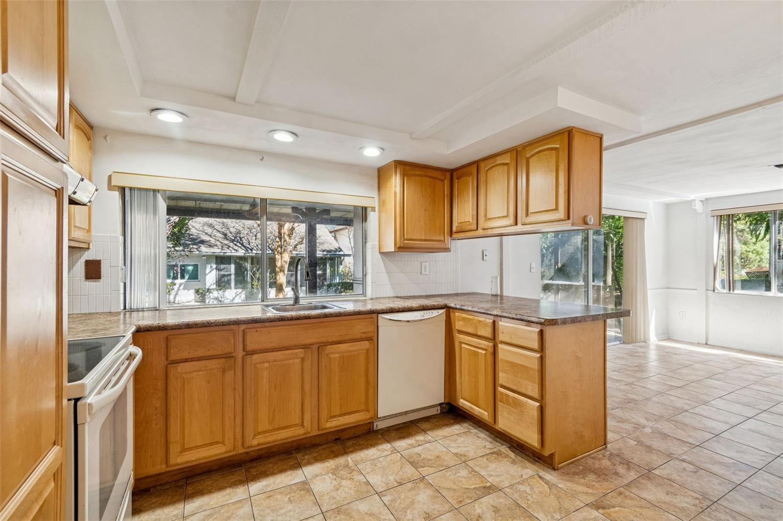 Image 10 of 40 For 12520 Coffee Hill Row