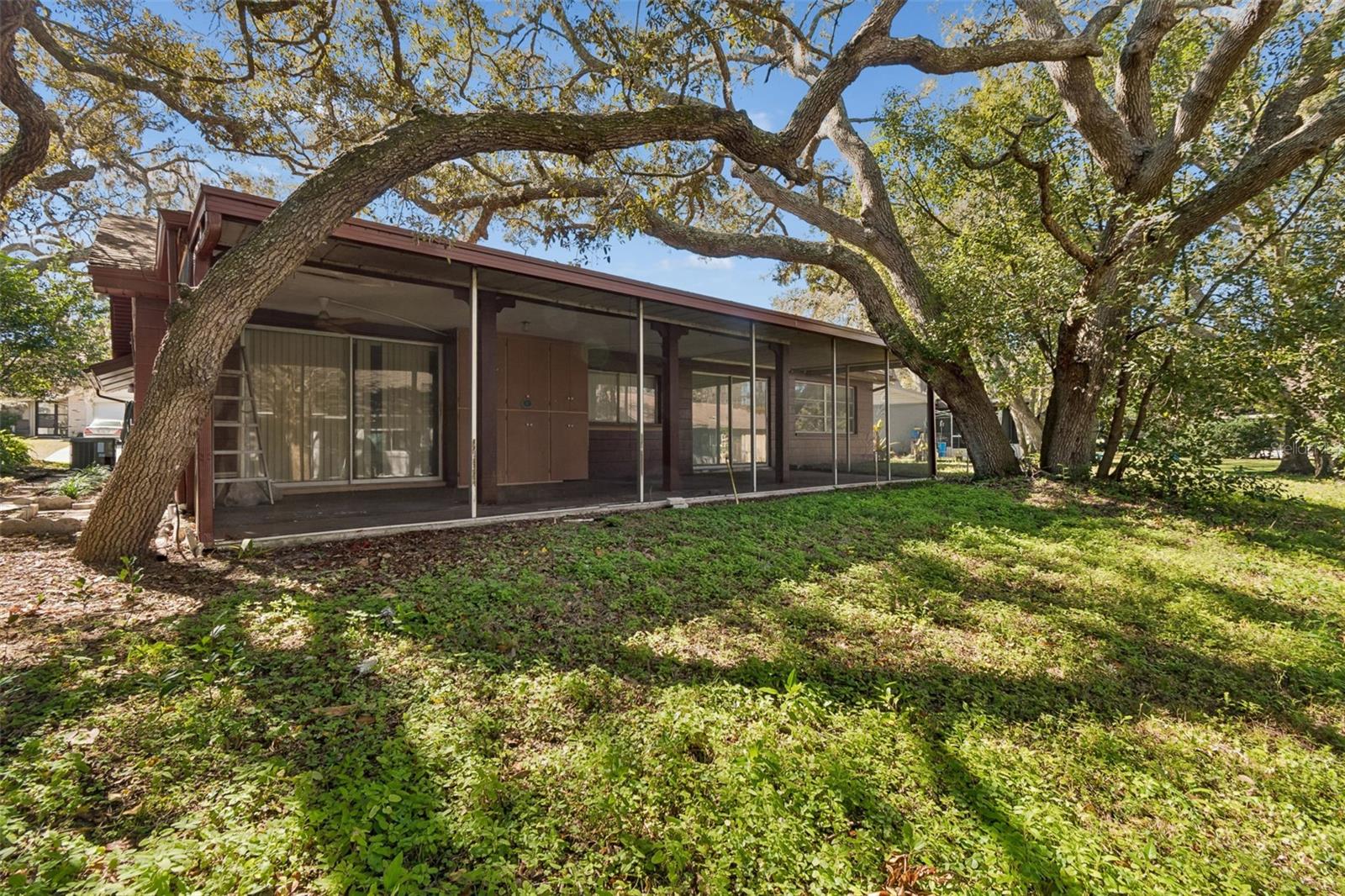 Image 24 of 40 For 12520 Coffee Hill Row