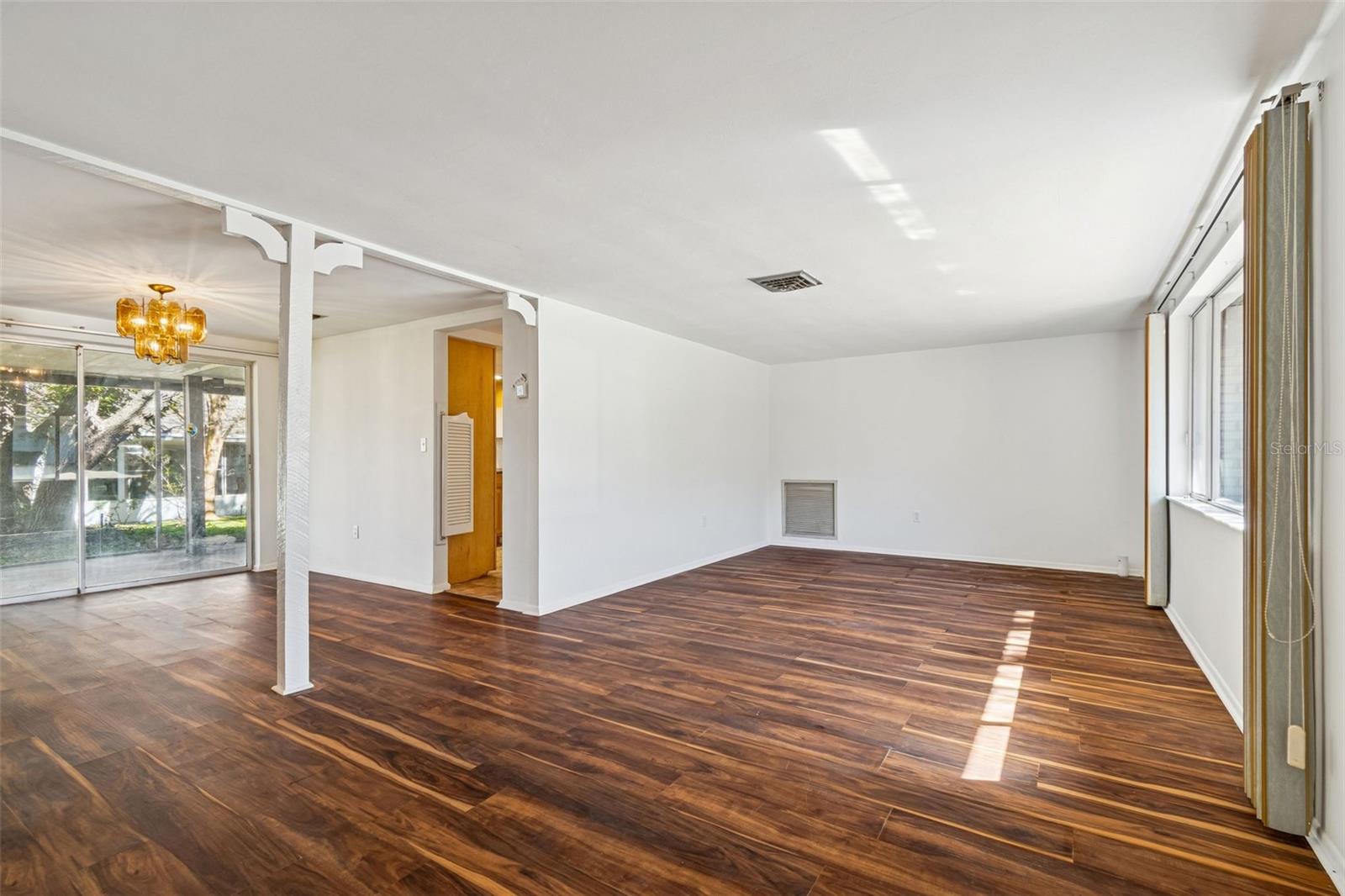 Image 3 of 40 For 12520 Coffee Hill Row