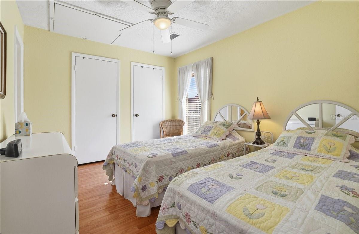 Image 12 of 19 For 8921 Blind Pass Road 338