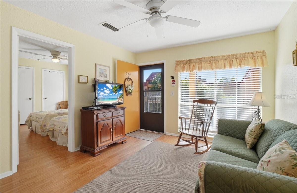 Image 7 of 19 For 8921 Blind Pass Road 338