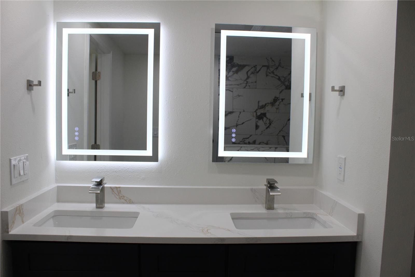 Image 11 of 17 For 4553 Edith Street