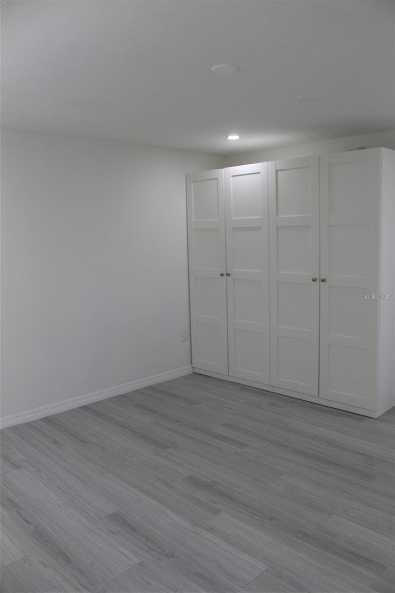 Image 7 of 17 For 4553 Edith Street