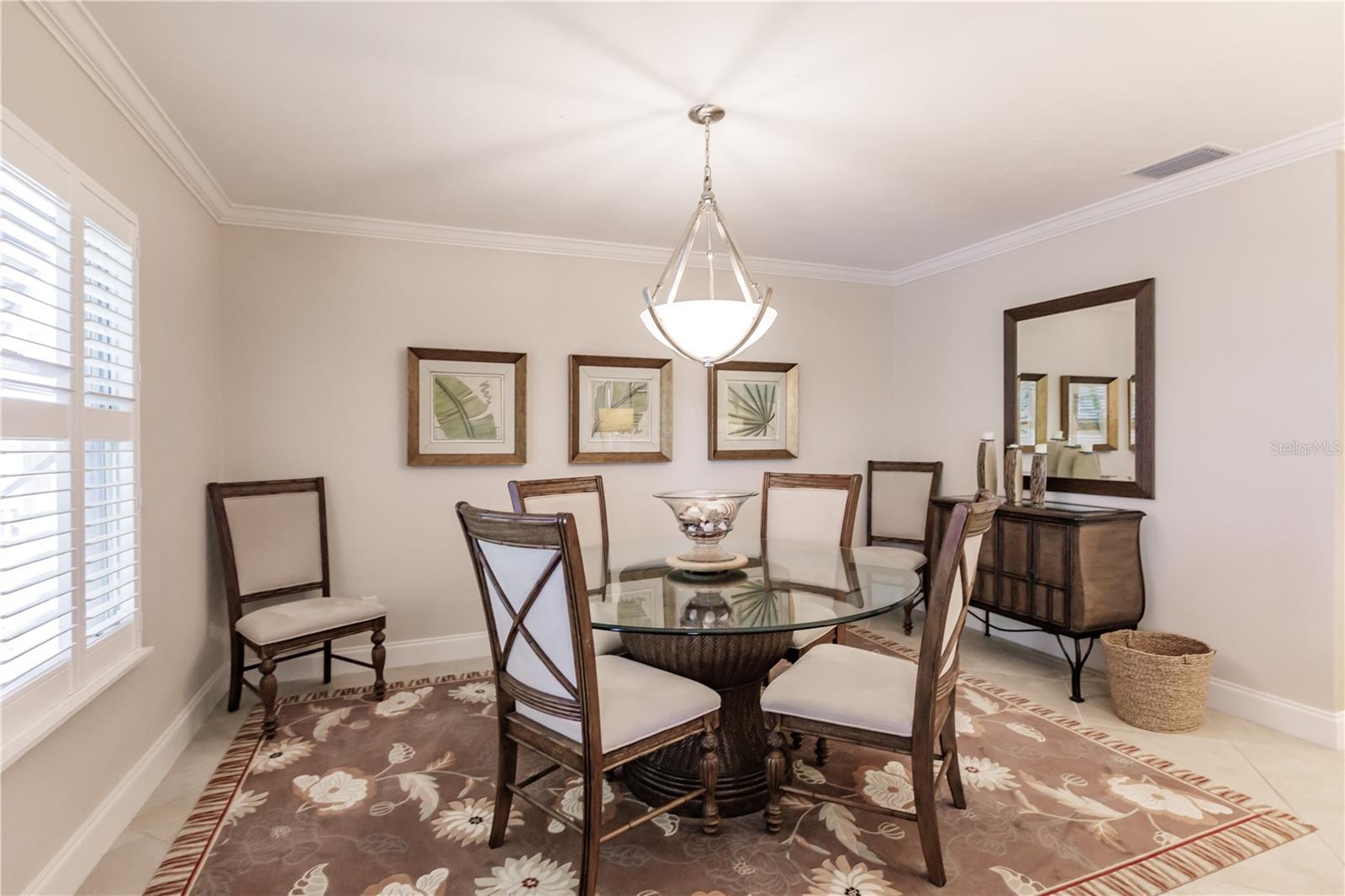 Image 10 of 27 For 6052 Peppertree Way 235b