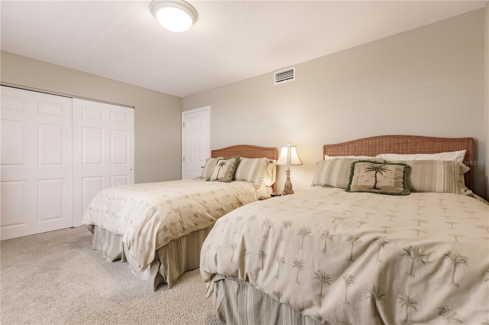 Image 26 of 27 For 6052 Peppertree Way 235b