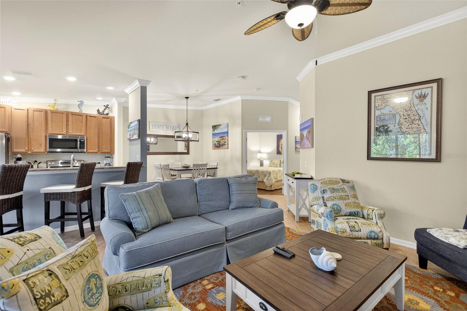 Image 10 of 39 For 13671 Julias Way 1225