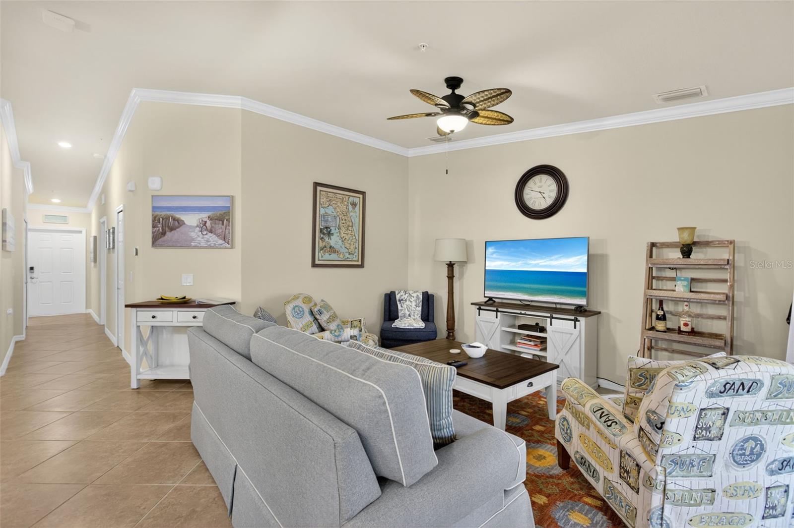 Image 11 of 39 For 13671 Julias Way 1225