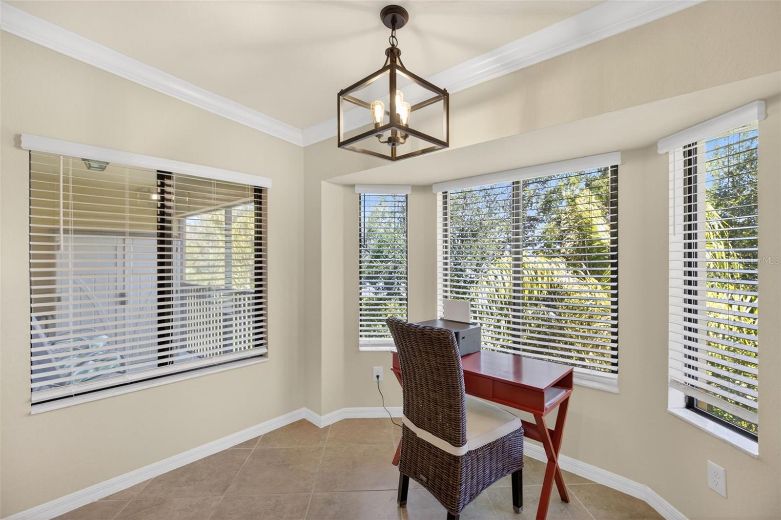 Image 16 of 39 For 13671 Julias Way 1225