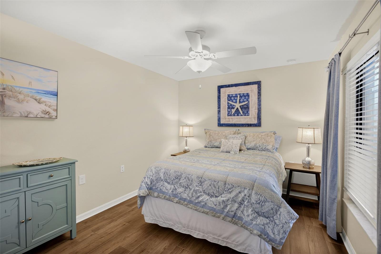 Image 24 of 39 For 13671 Julias Way 1225