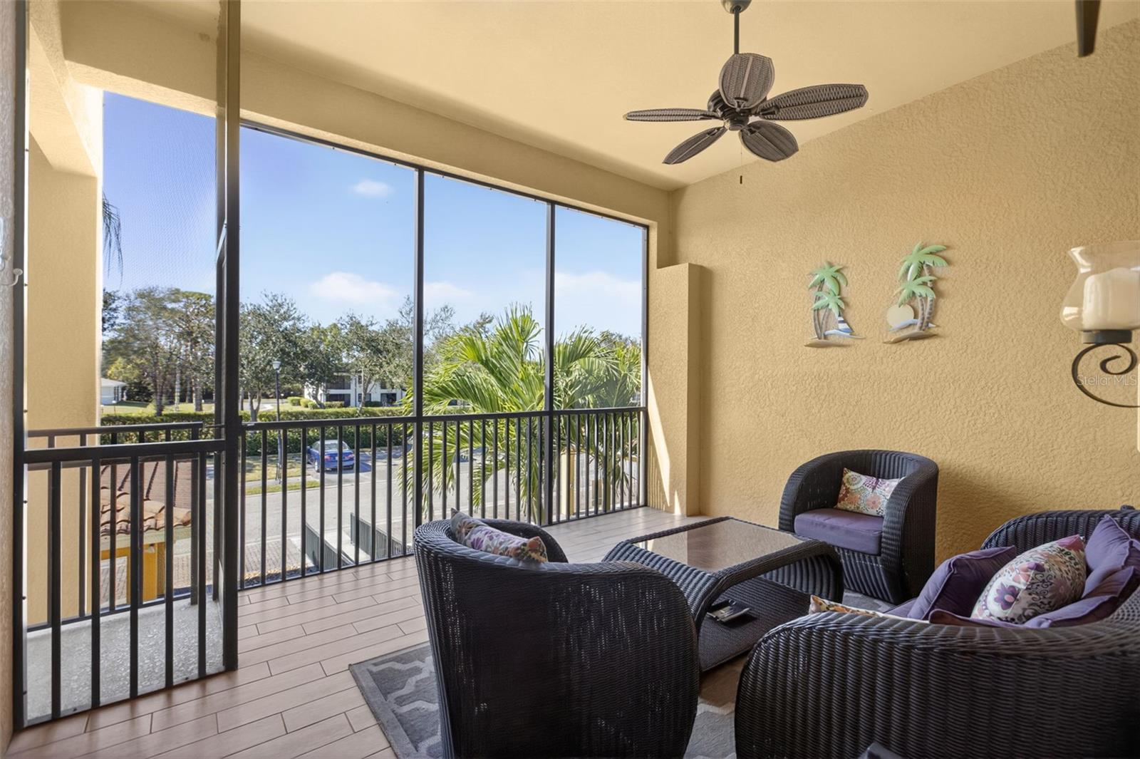 Image 5 of 39 For 13671 Julias Way 1225