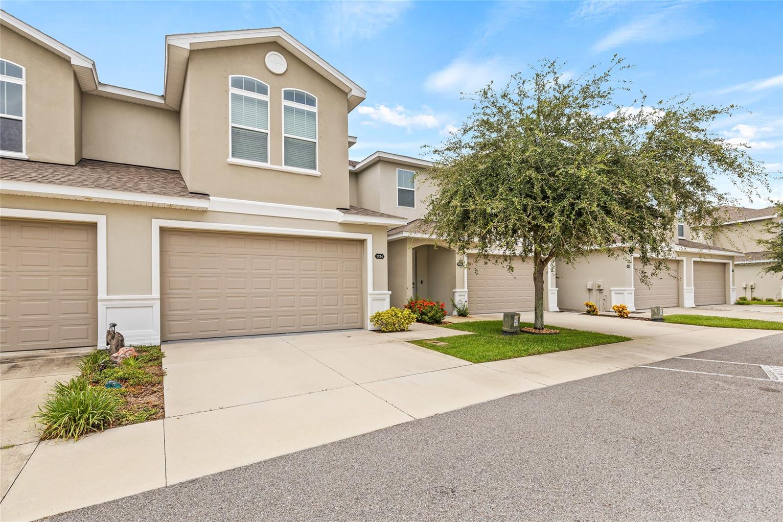 Image 2 of 56 For 1950 Lake Ridge Boulevard