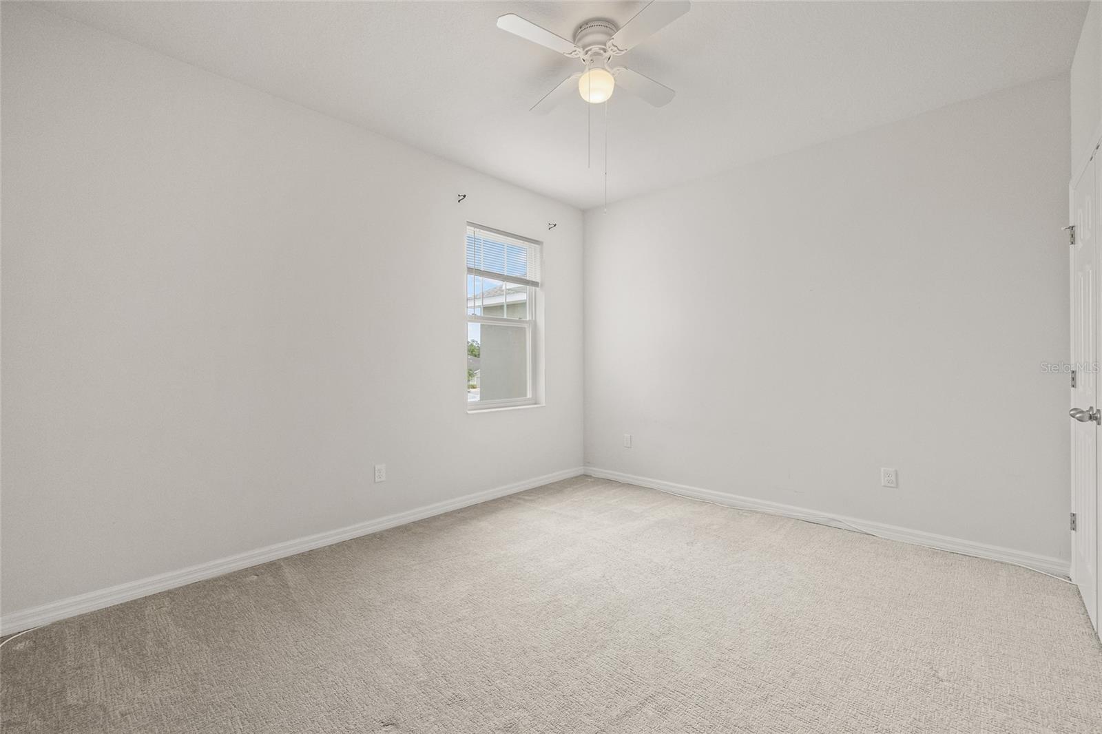 Image 27 of 56 For 1950 Lake Ridge Boulevard