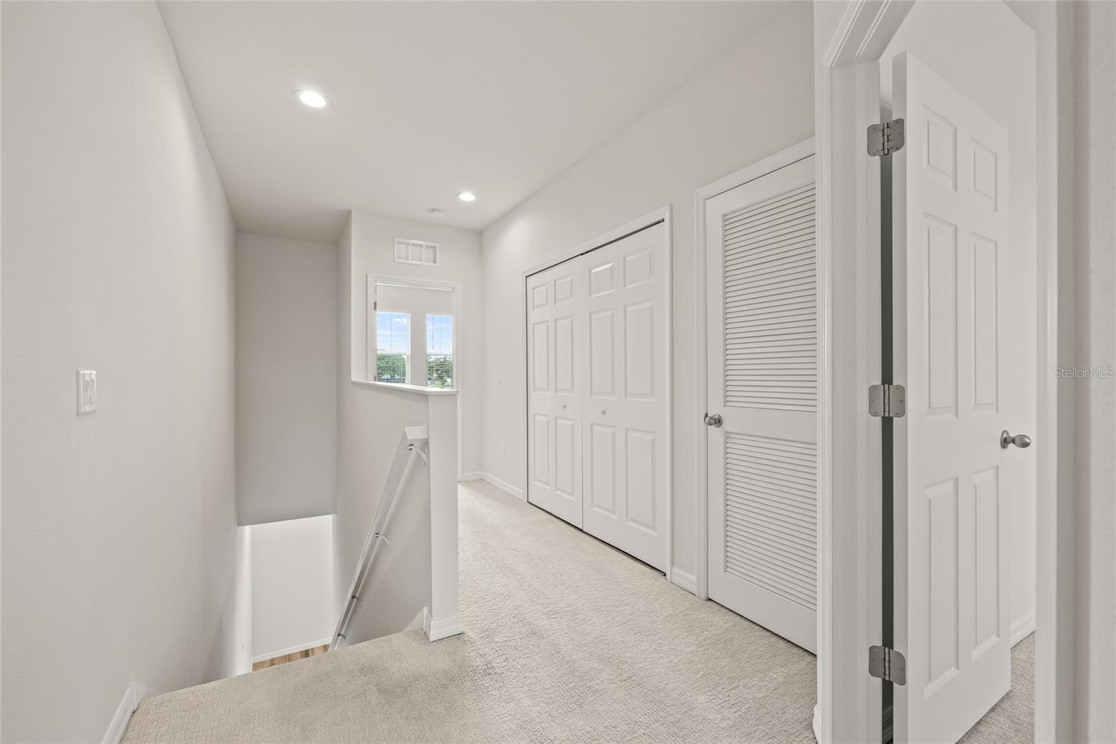 Image 40 of 56 For 1950 Lake Ridge Boulevard