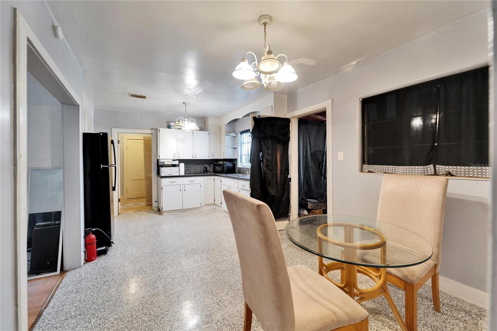 Image 15 of 40 For 2606 Boulevard