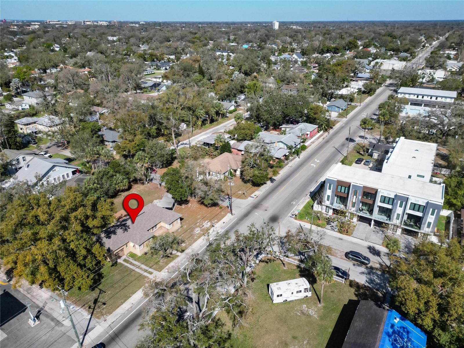 Image 35 of 40 For 2606 Boulevard