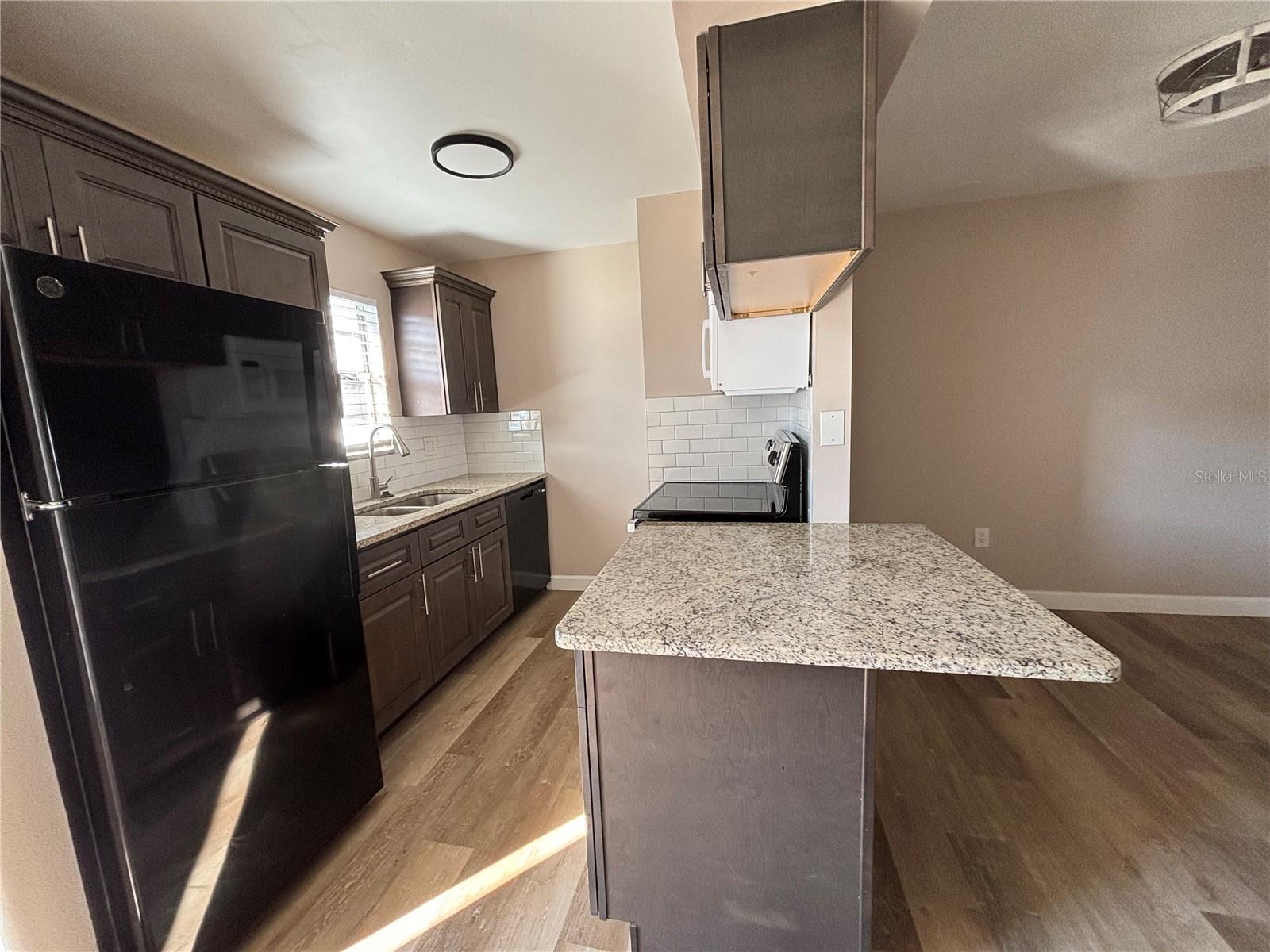 Image 6 of 19 For 11802 Cypress Hill Circle