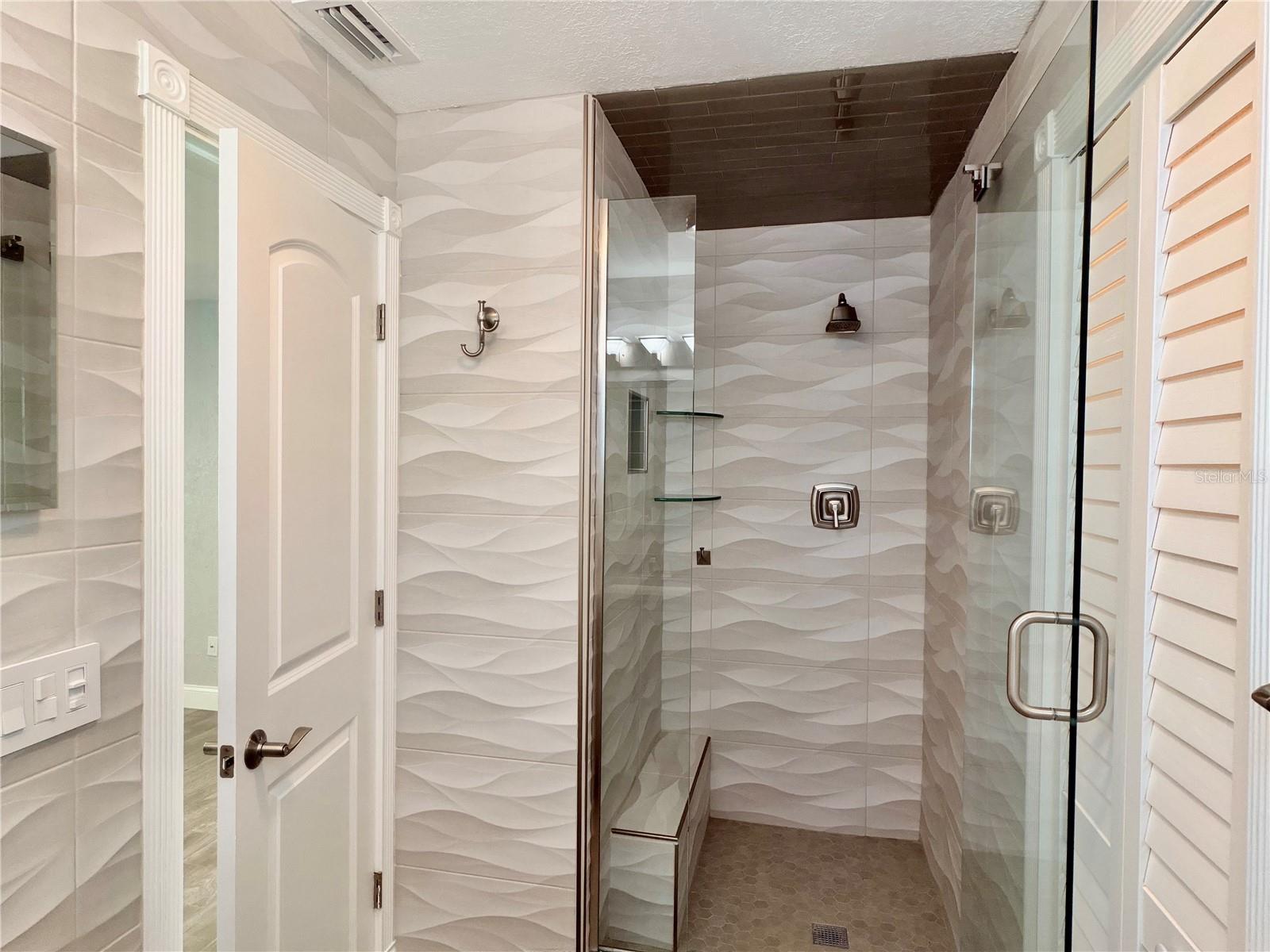 Image 17 of 29 For 4371 72nd Terrace N