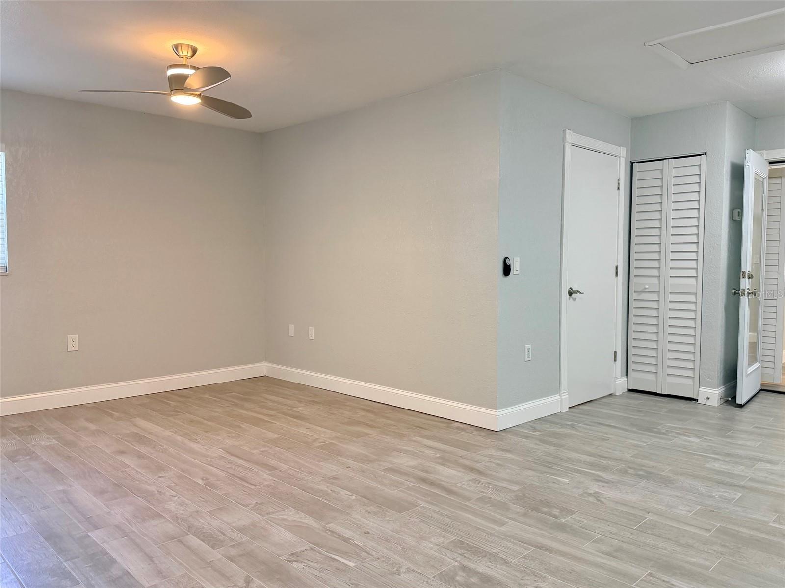 Image 18 of 29 For 4371 72nd Terrace N