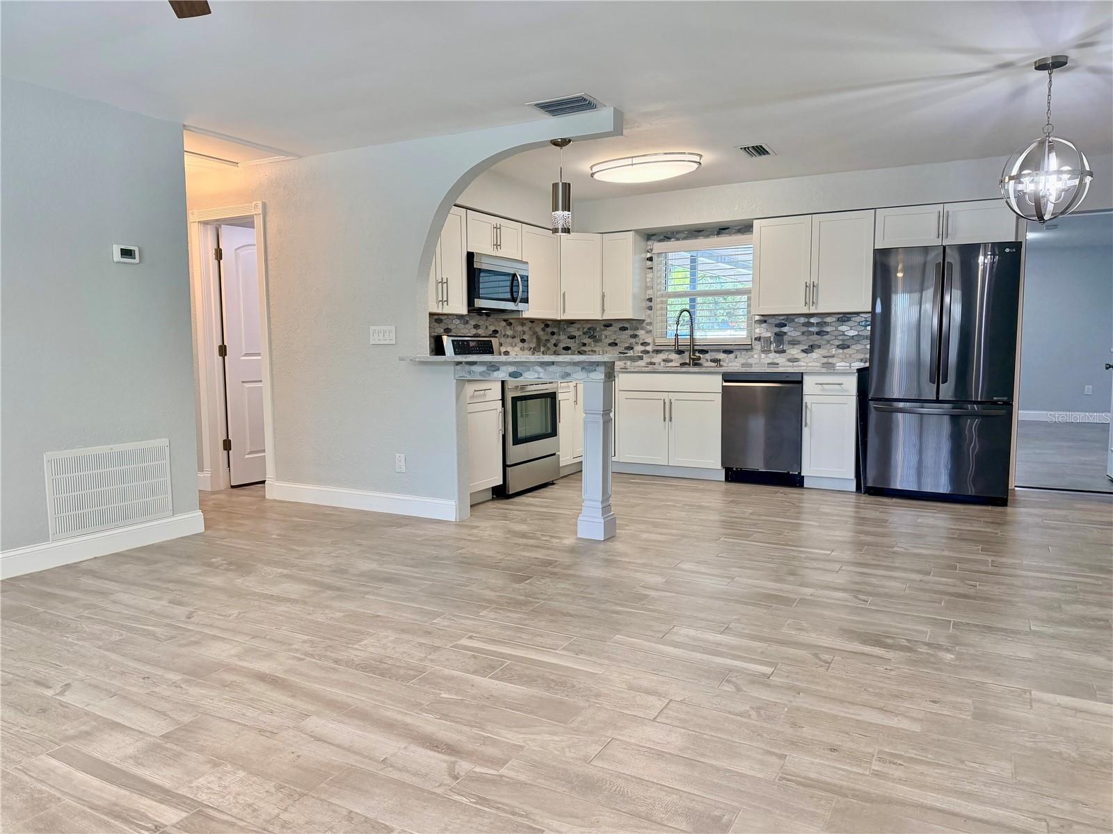 Image 3 of 29 For 4371 72nd Terrace N