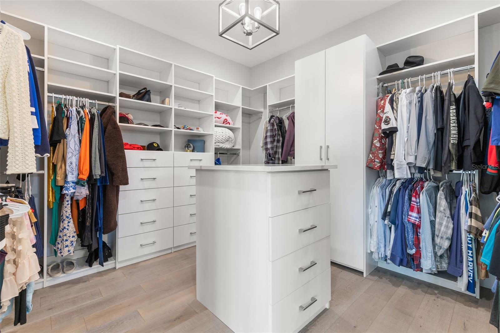 Image 15 of 34 For 7966 1st Avenue S