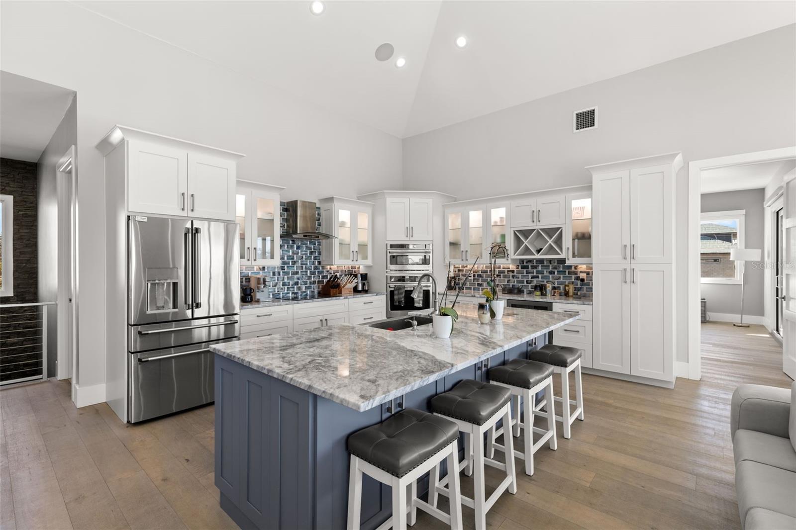 Image 6 of 34 For 7966 1st Avenue S