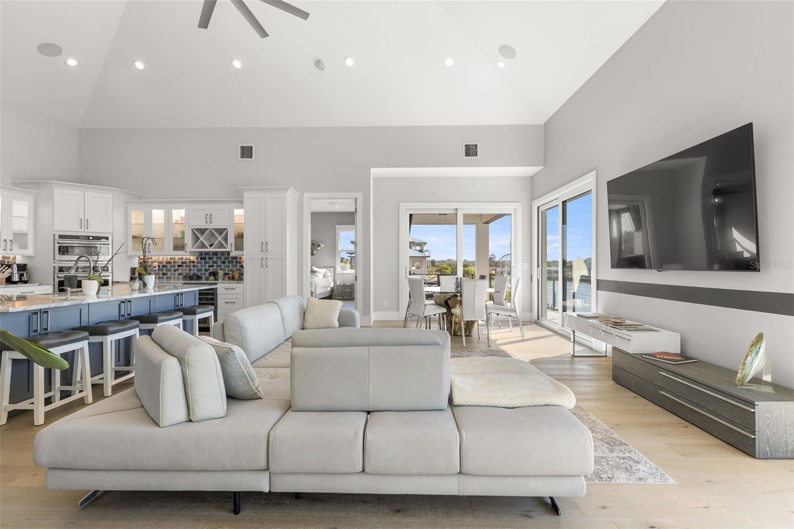 Image 9 of 34 For 7966 1st Avenue S