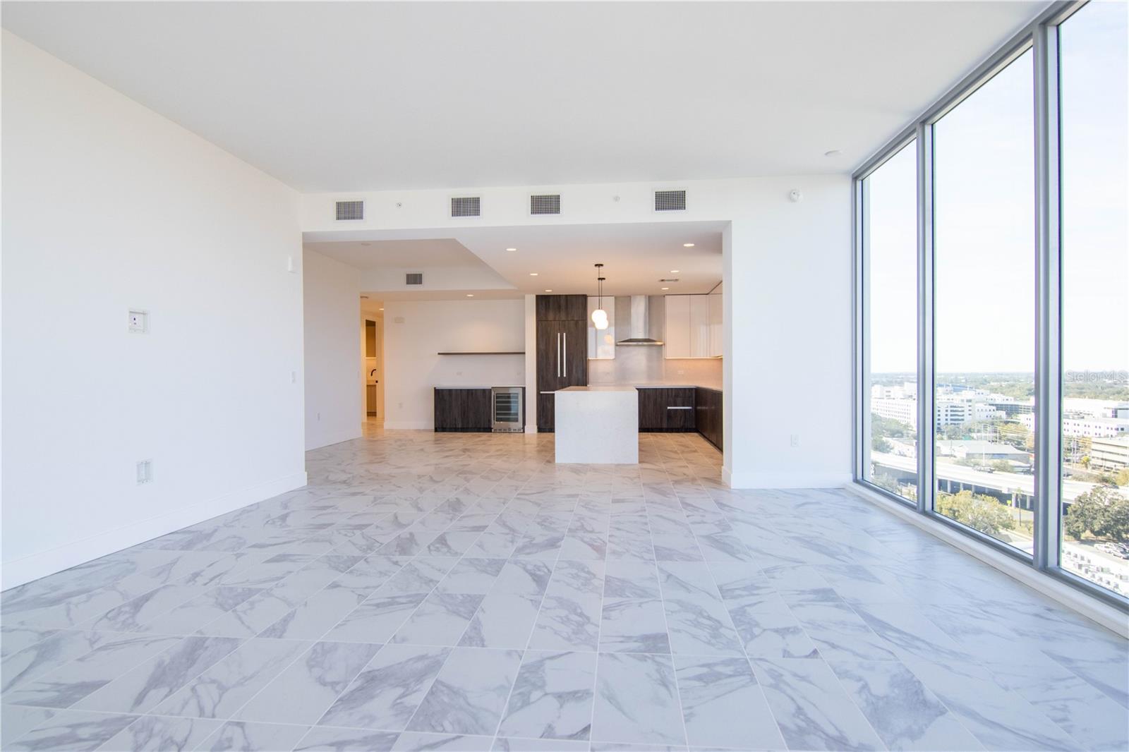 Image 8 of 28 For 777 3rd Avenue N 1603