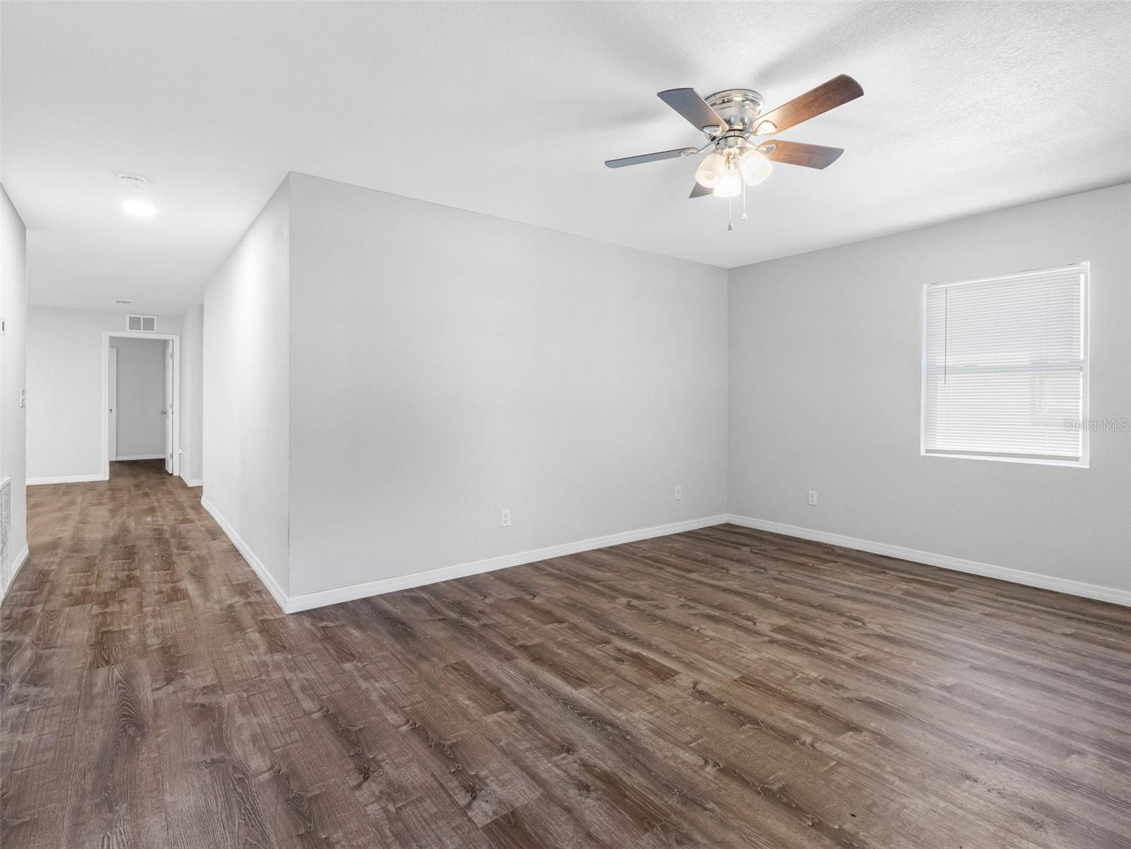 Image 5 of 24 For 1111 Lasalle Street