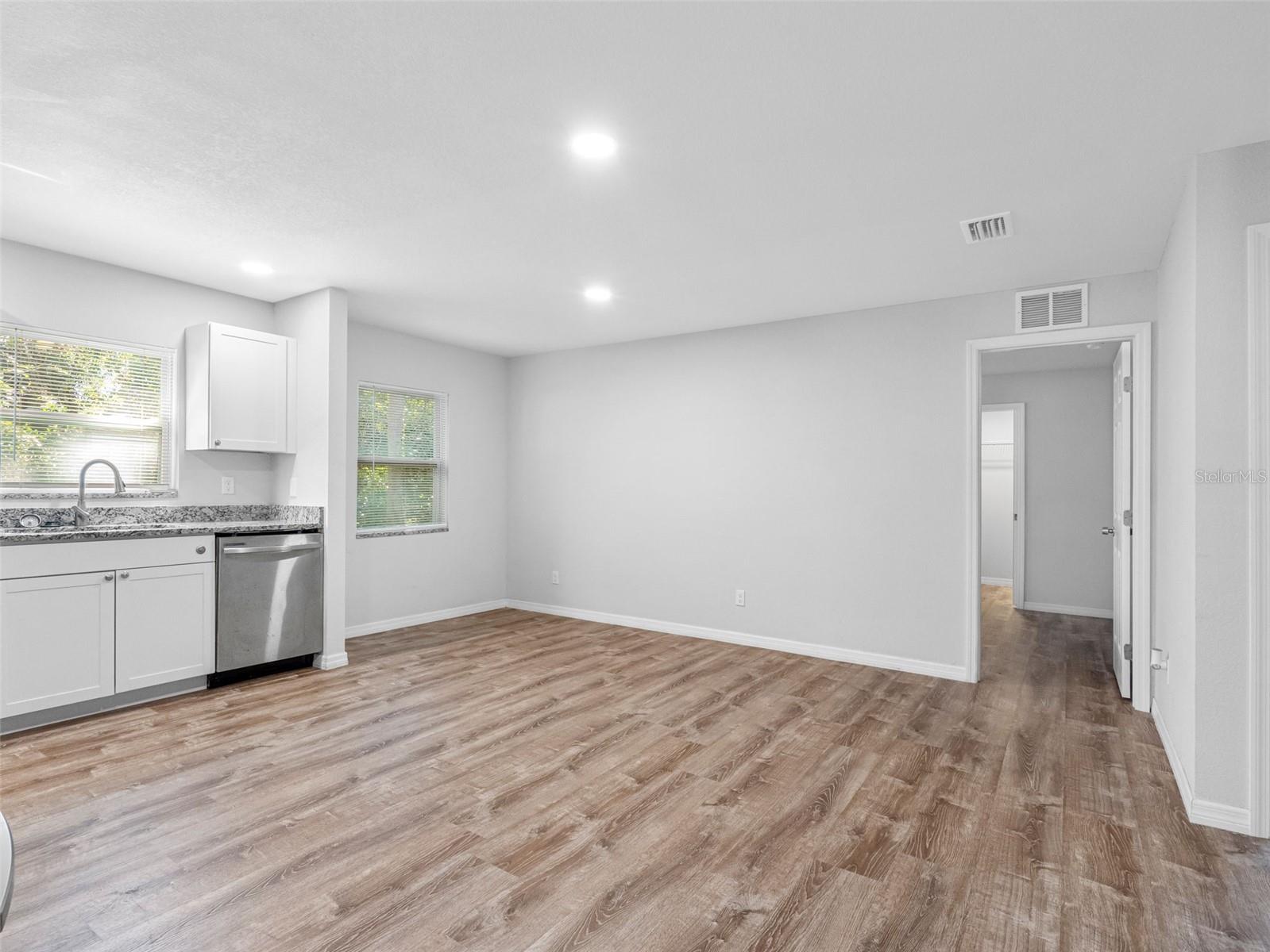 Image 9 of 24 For 1111 Lasalle Street