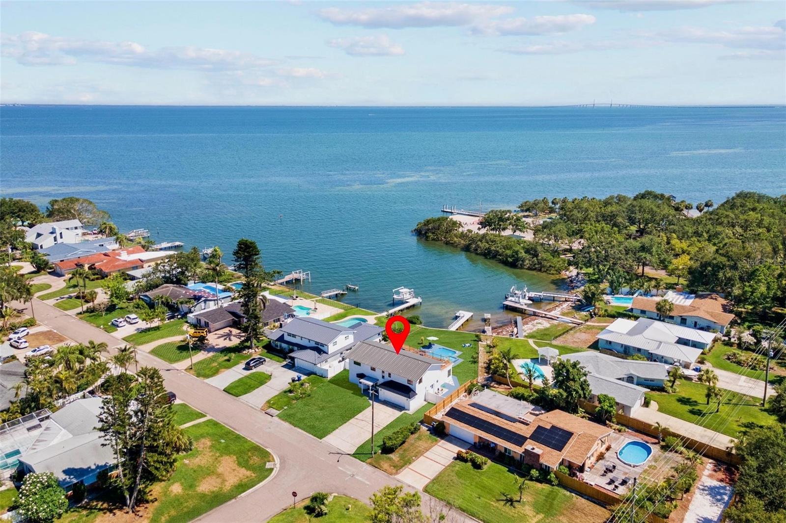 Image 55 of 61 For 380 Colony Point Road S