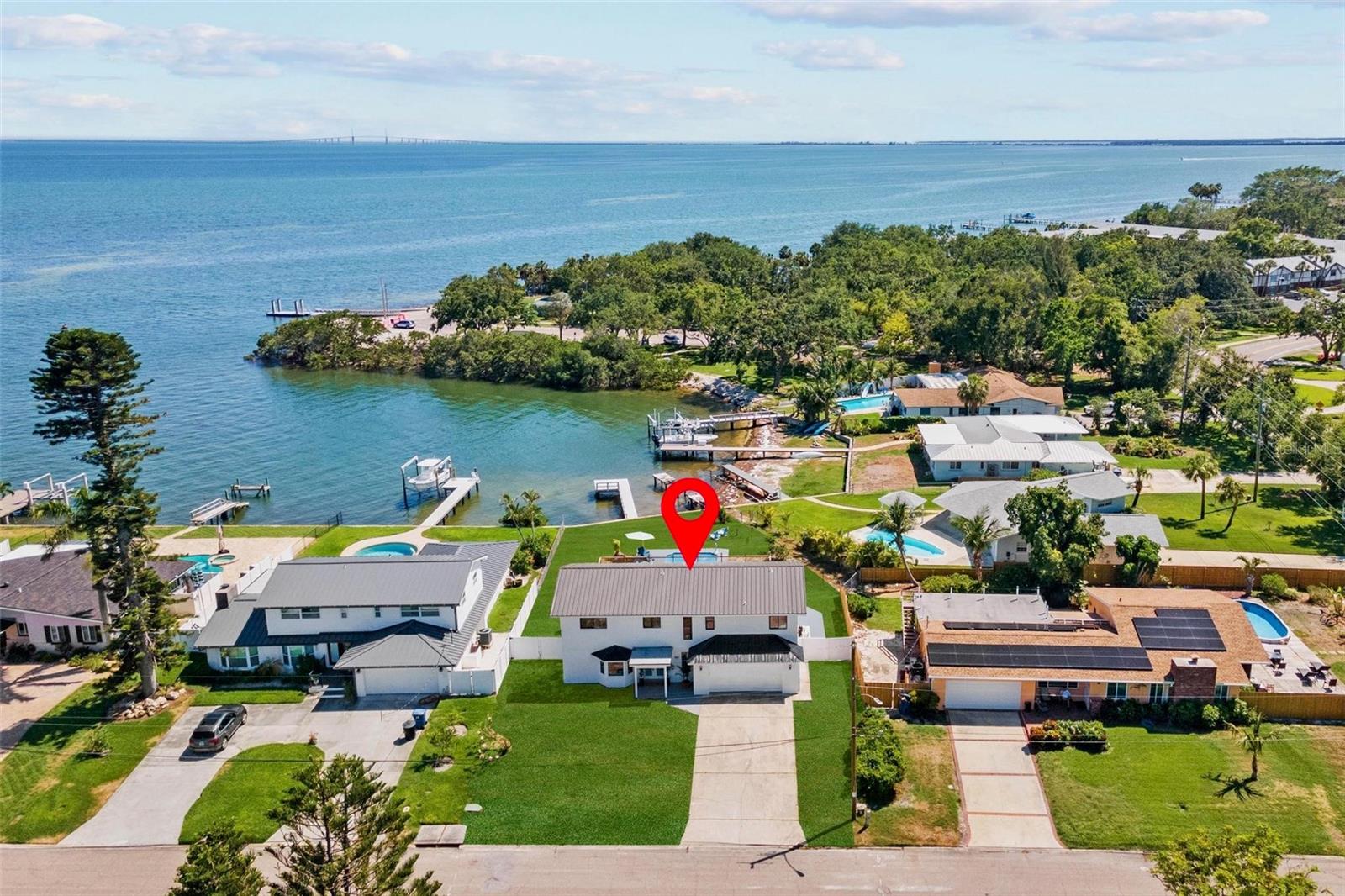 Image 57 of 61 For 380 Colony Point Road S