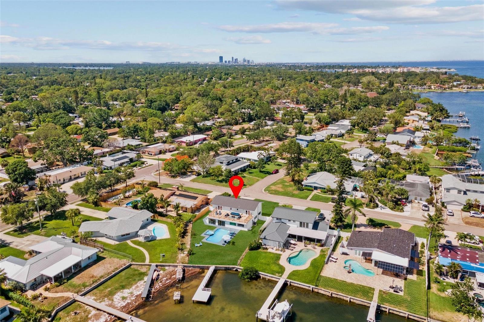 Image 59 of 61 For 380 Colony Point Road S