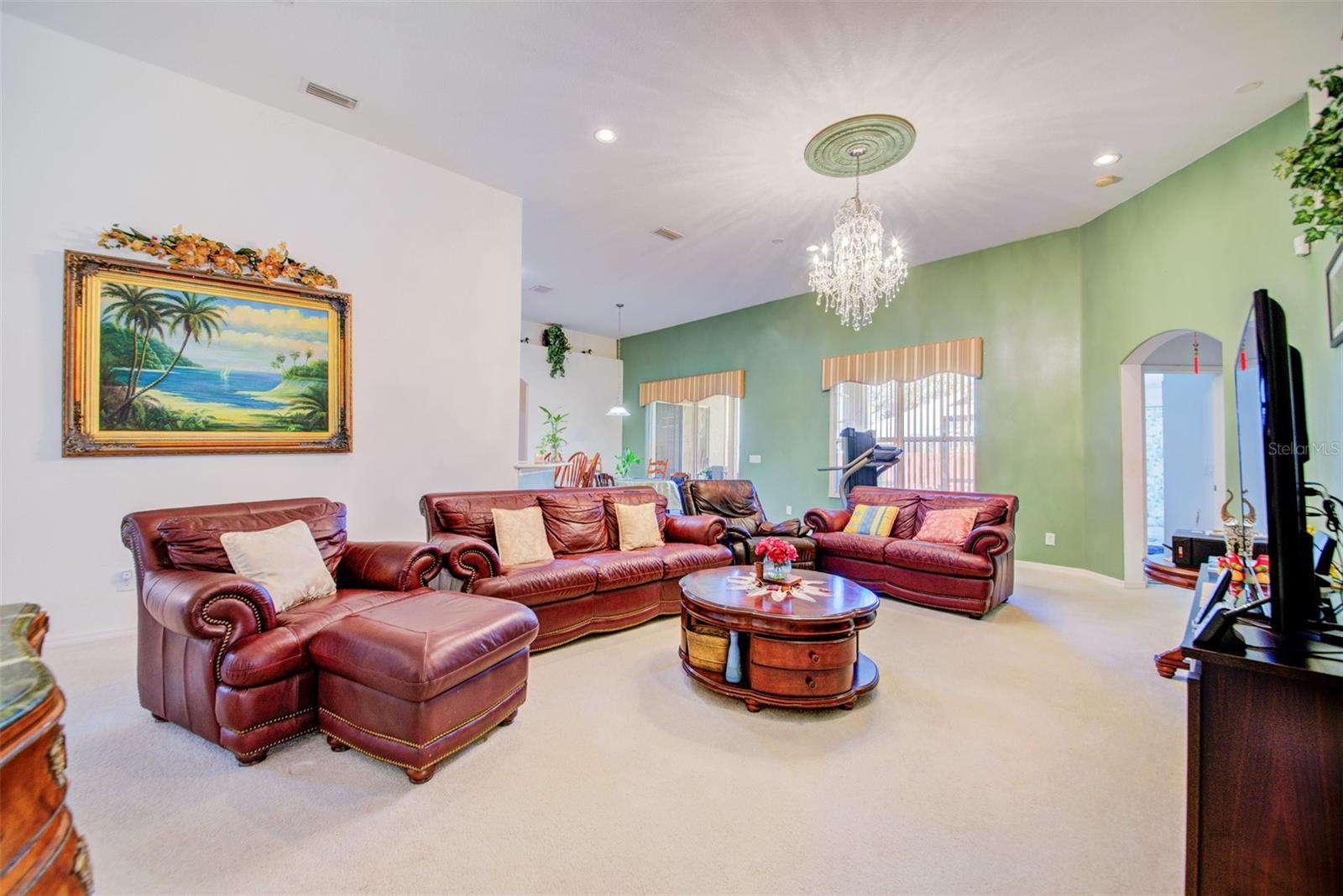 Image 17 of 60 For 306 Carriage Oak Place